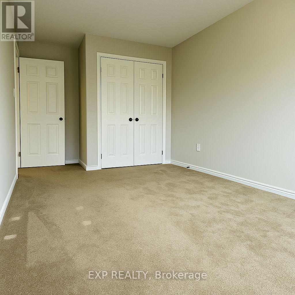 B6 - 6 Upper Mercer Street E, Kitchener, ON - Indoor Photo Showing Other Room