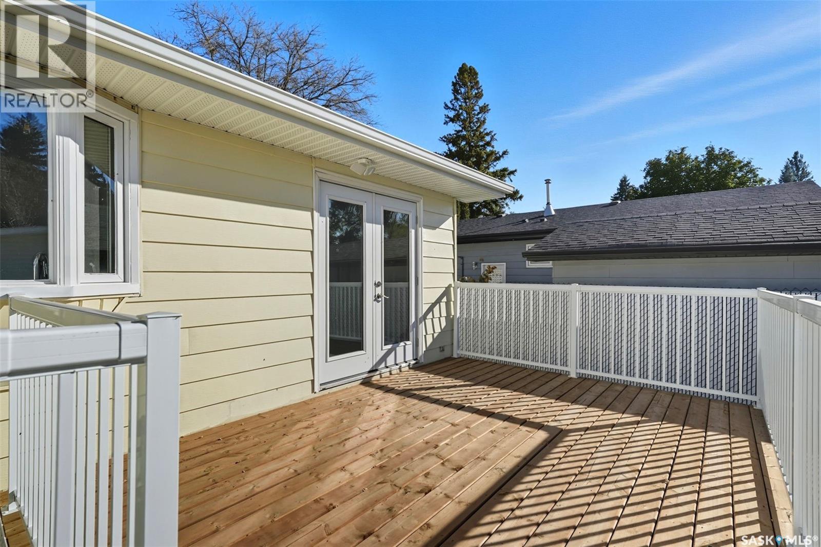 1317 Elevator Road, Saskatoon, SK - Outdoor With Exterior