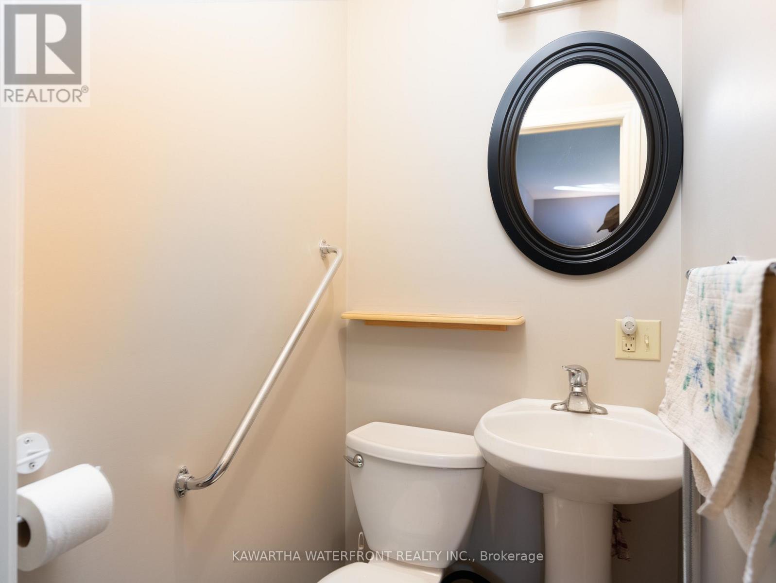 2 pc Ensuite - 31 Shadow Lake 40 Road, Kawartha Lakes (Somerville), ON - Indoor Photo Showing Bathroom