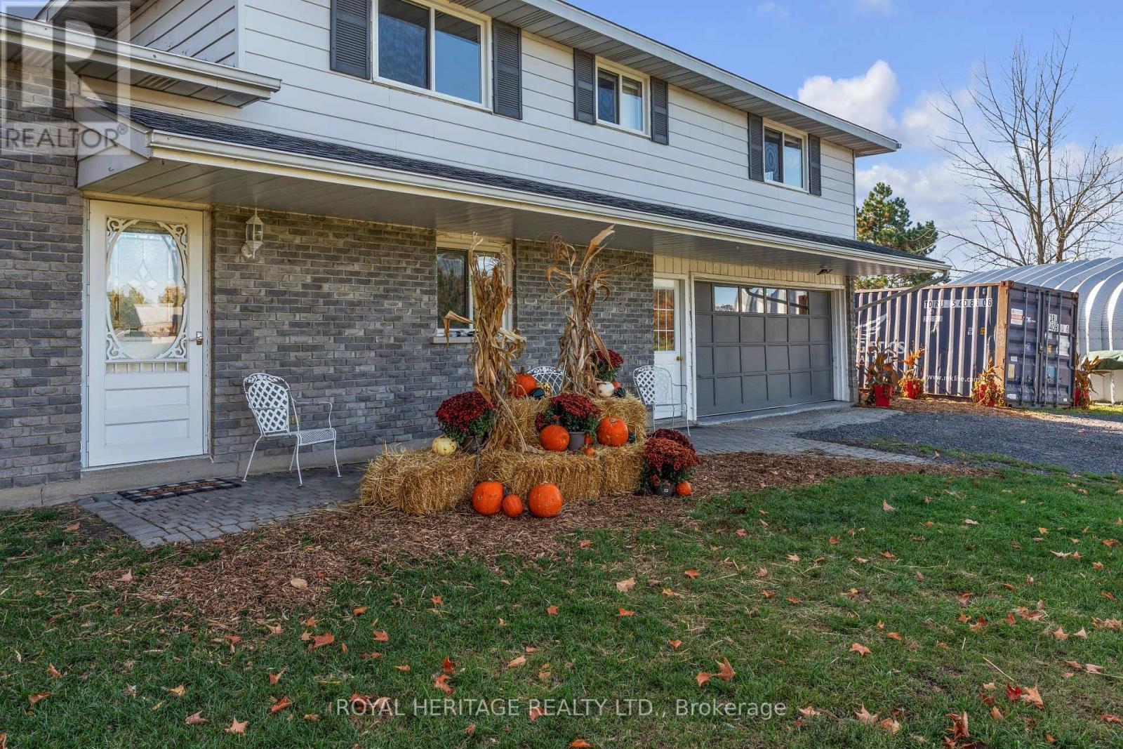 589 County 2 Road, Front Of Leeds & Seeleys Bay, ON - Outdoor