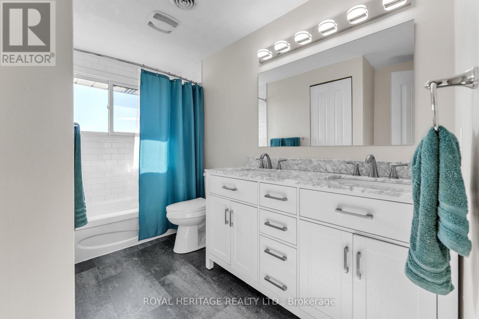 589 County 2 Road, Front Of Leeds & Seeleys Bay, ON - Indoor Photo Showing Bathroom