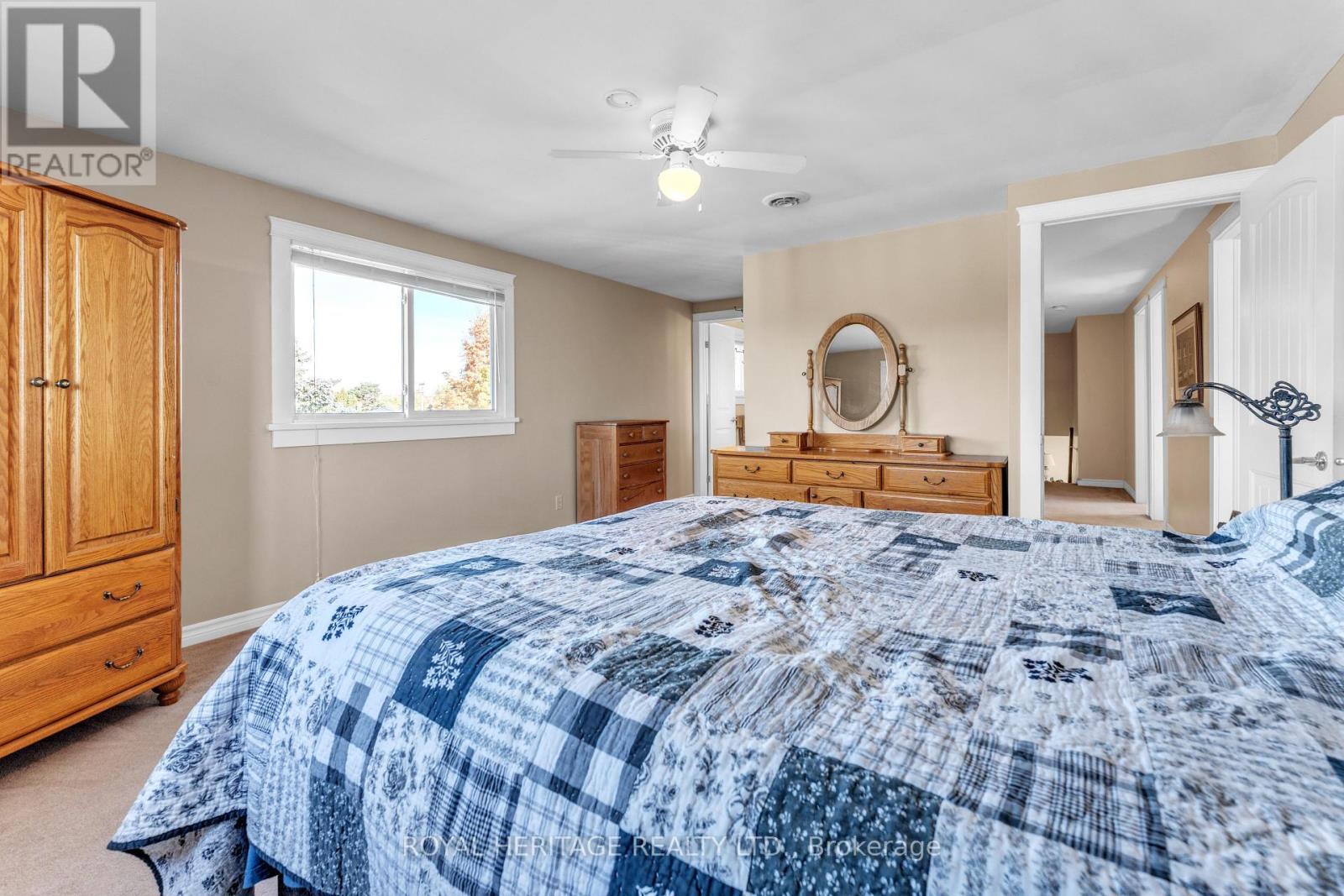 589 County 2 Road, Front Of Leeds & Seeleys Bay, ON - Indoor Photo Showing Bedroom