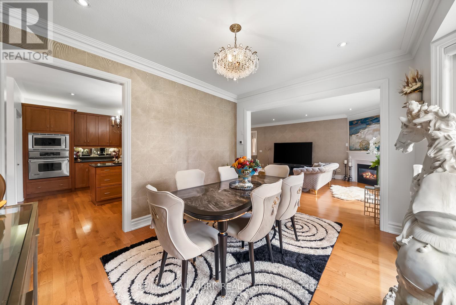 452 Athabasca Drive, Vaughan, ON - Indoor Photo Showing Dining Room