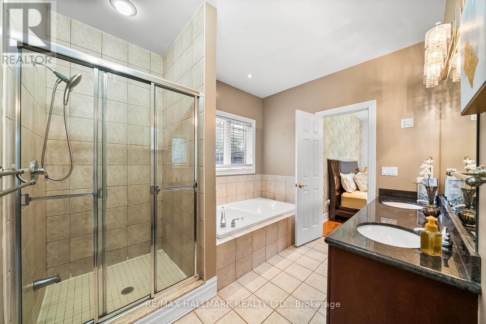 452 Athabasca Drive, Vaughan, ON - Indoor Photo Showing Bathroom