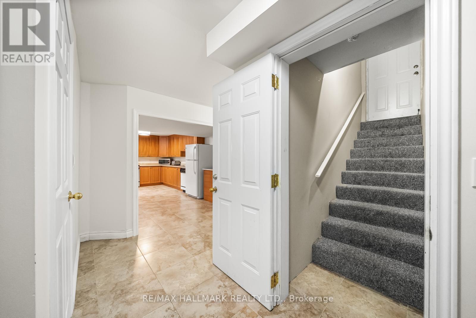 452 Athabasca Drive, Vaughan, ON - Indoor Photo Showing Other Room