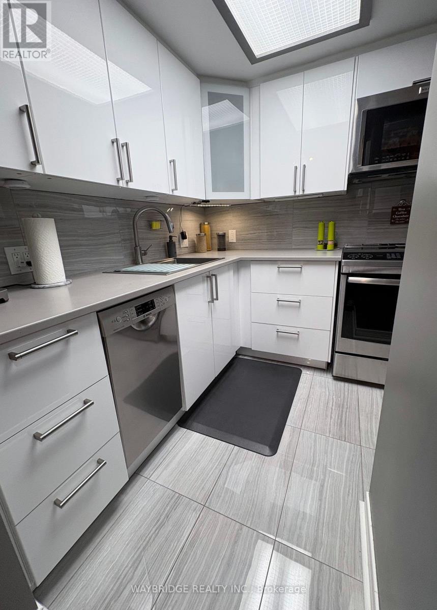 216 - 35 Murray Street, Ottawa, ON - Indoor Photo Showing Kitchen