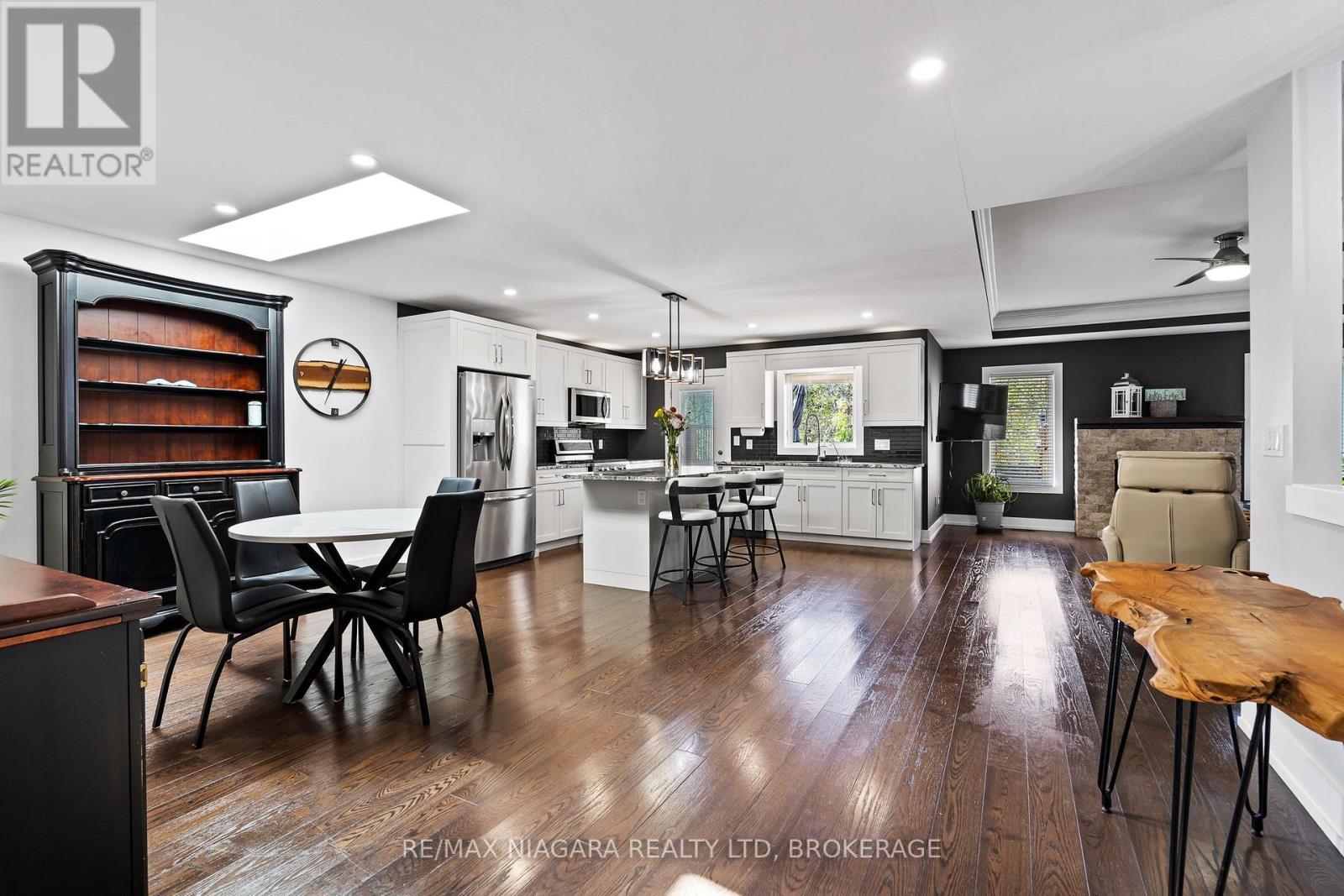 30 Renfield Street, Port Colborne (Sugarloaf), ON - Indoor Photo Showing Dining Room