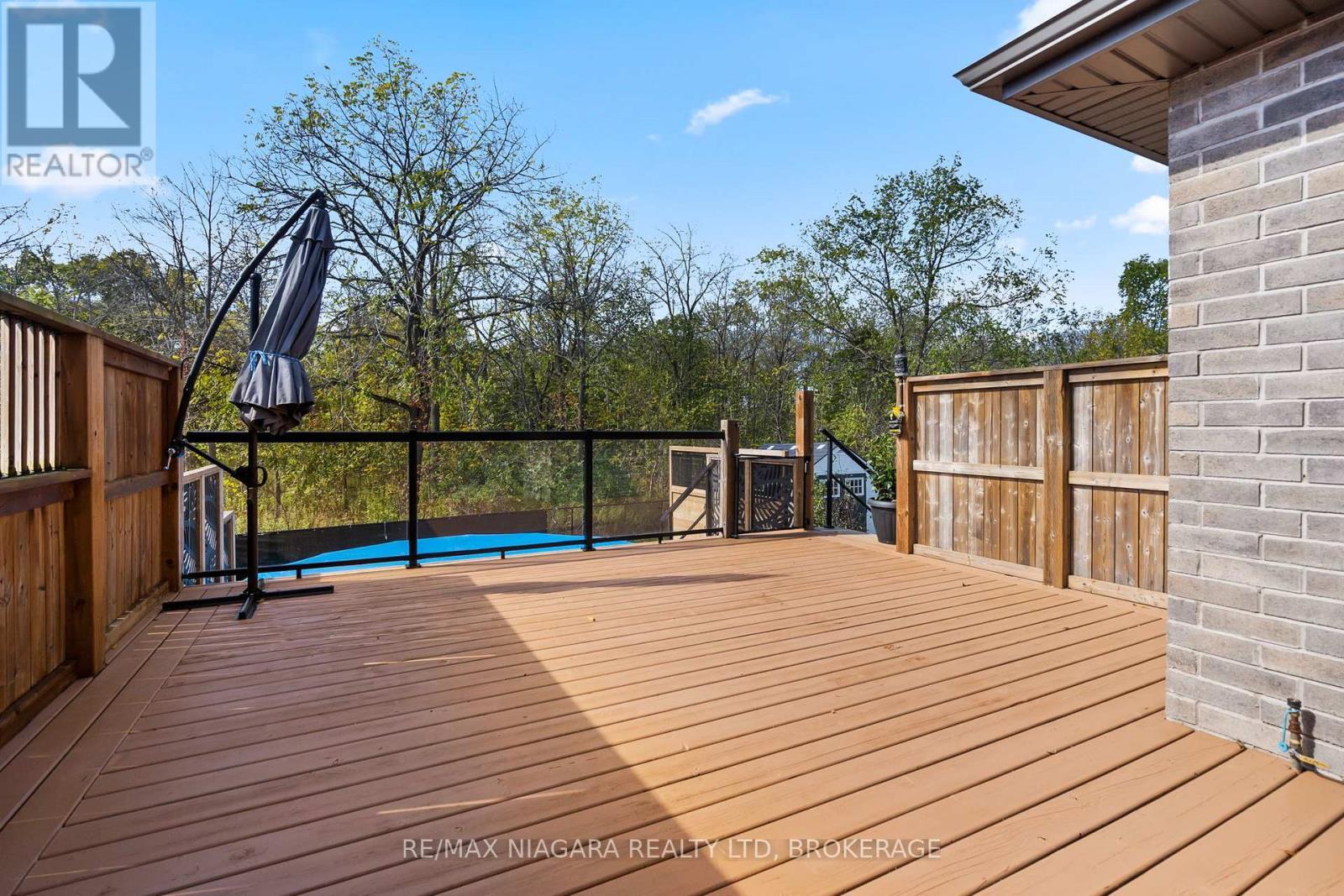 30 Renfield Street, Port Colborne (Sugarloaf), ON - Outdoor With Exterior