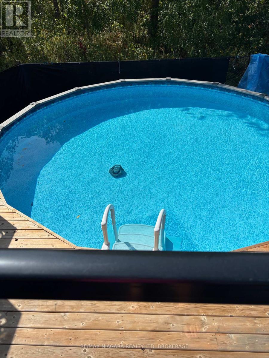 30 Renfield Street, Port Colborne (Sugarloaf), ON - Outdoor With Above Ground Pool With Backyard