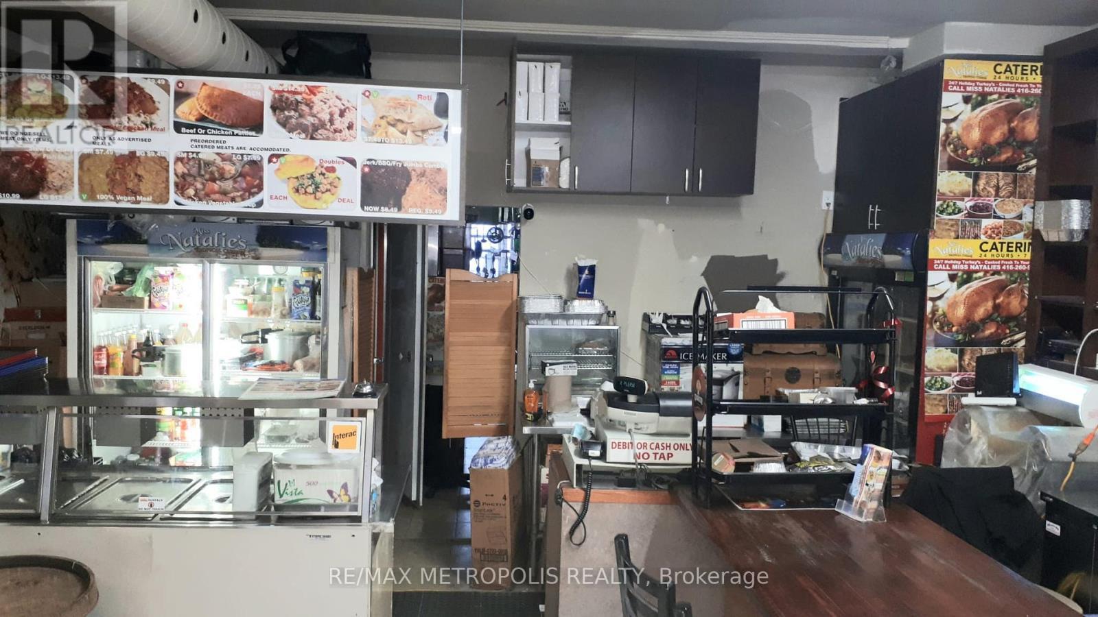 5118 Dundas Street W, Toronto, ON