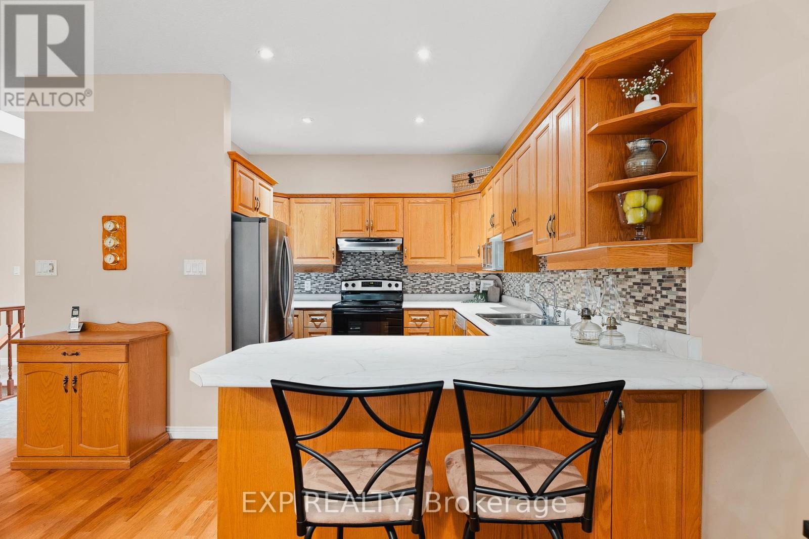2 - 460 Waterloo Street, Wilmot, ON - Indoor Photo Showing Kitchen With Double Sink