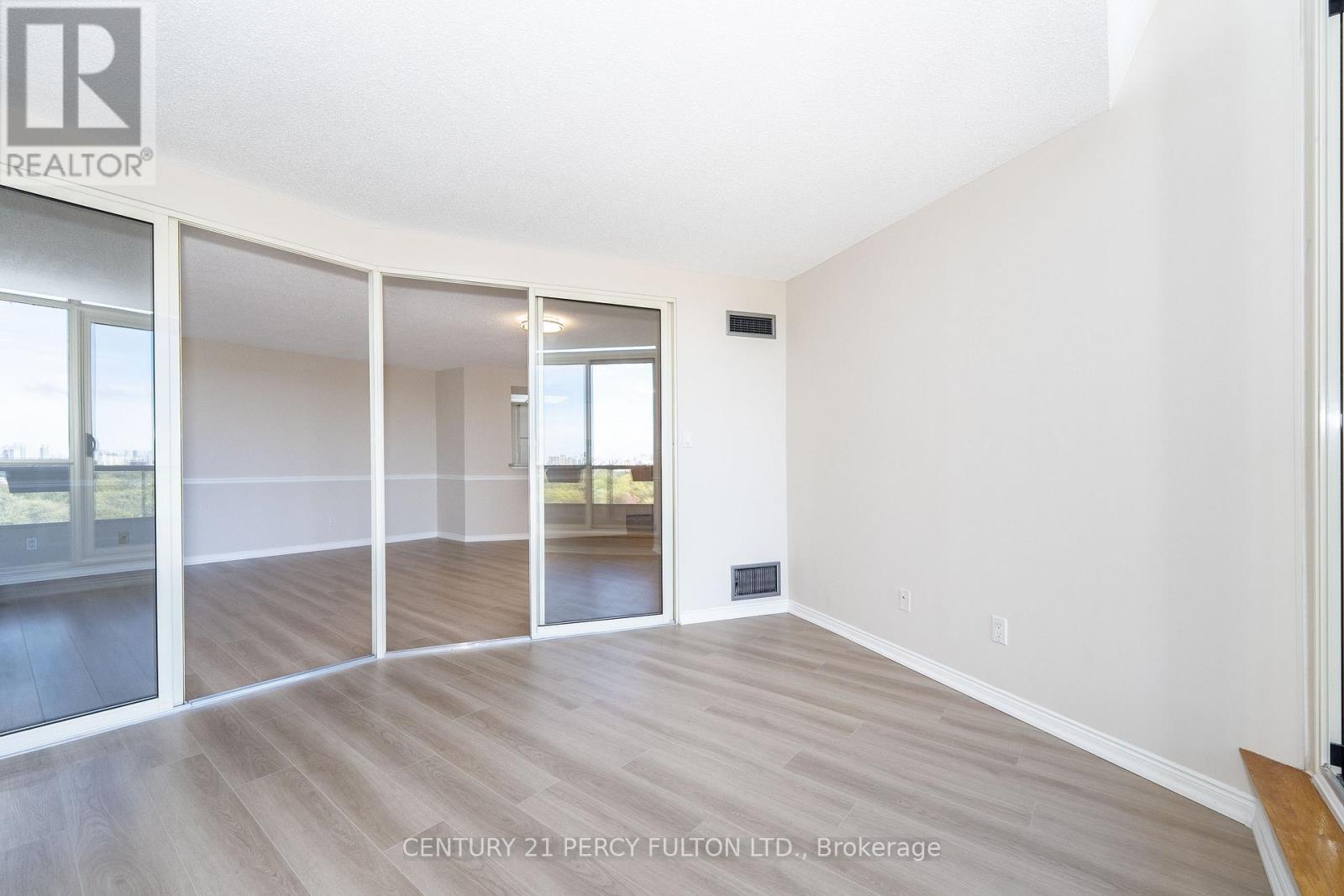 1416 - 20 Guildwood Parkway, Toronto, ON - Indoor Photo Showing Other Room