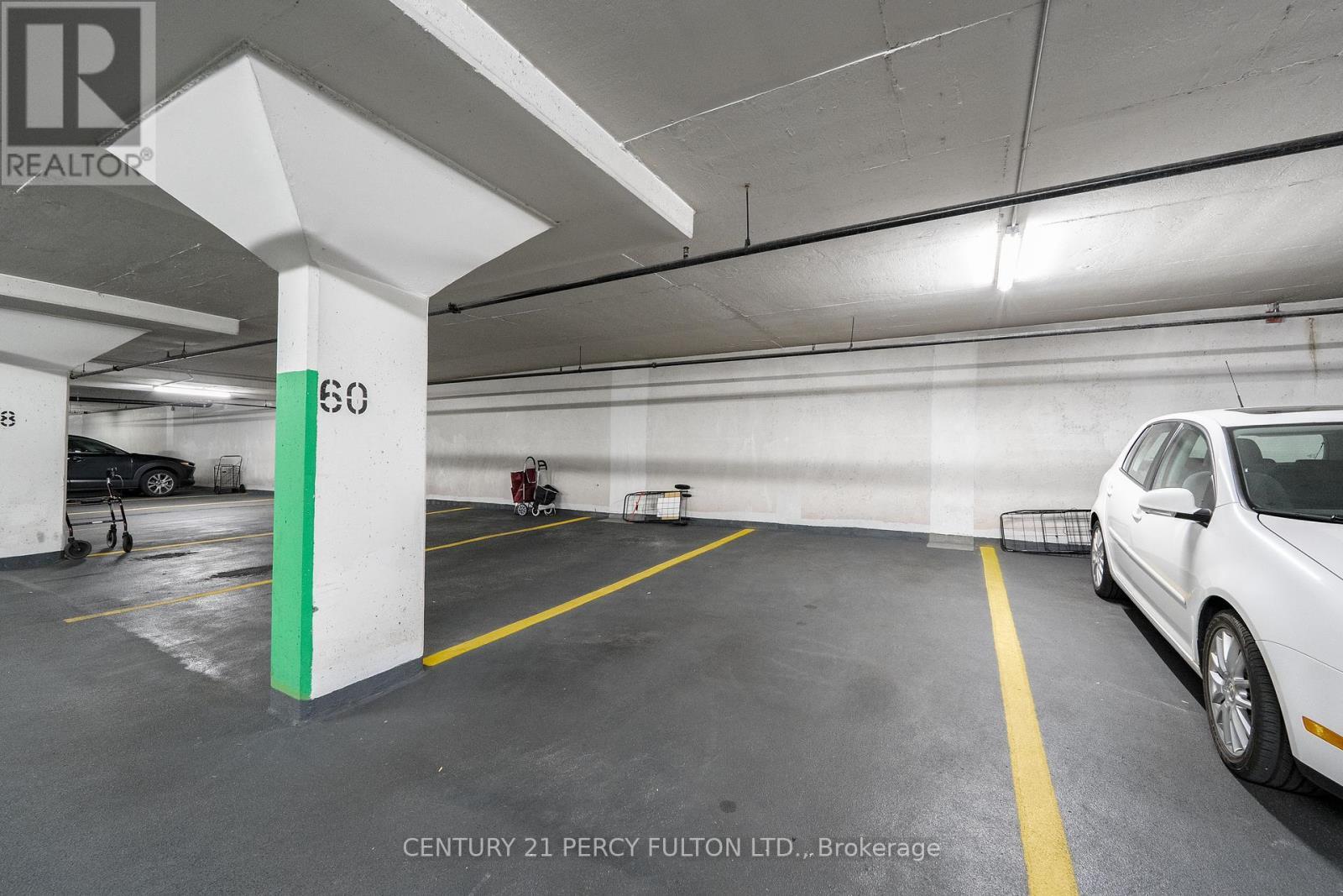 1416 - 20 Guildwood Parkway, Toronto, ON - Indoor Photo Showing Garage