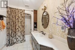 Four-Piece Main Bathroom -