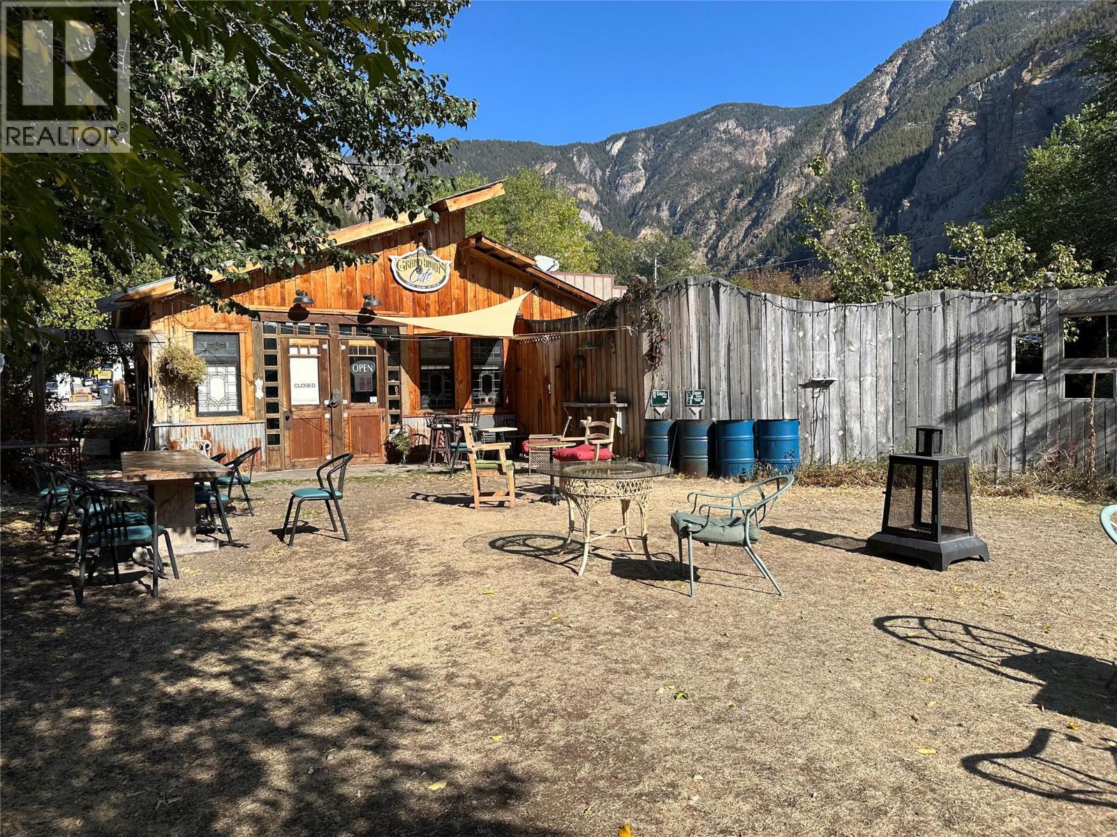 959 Cawston Avenue, Hedley, BC - Outdoor