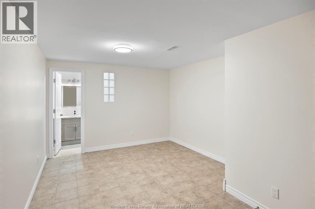 15 Fasan Crescent, Tecumseh, ON - Indoor Photo Showing Other Room