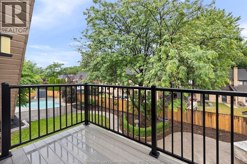 15 Fasan Crescent, Tecumseh, ON - Outdoor With Exterior