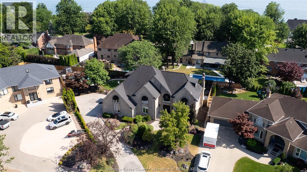 15 Fasan Crescent, Tecumseh, ON - Outdoor