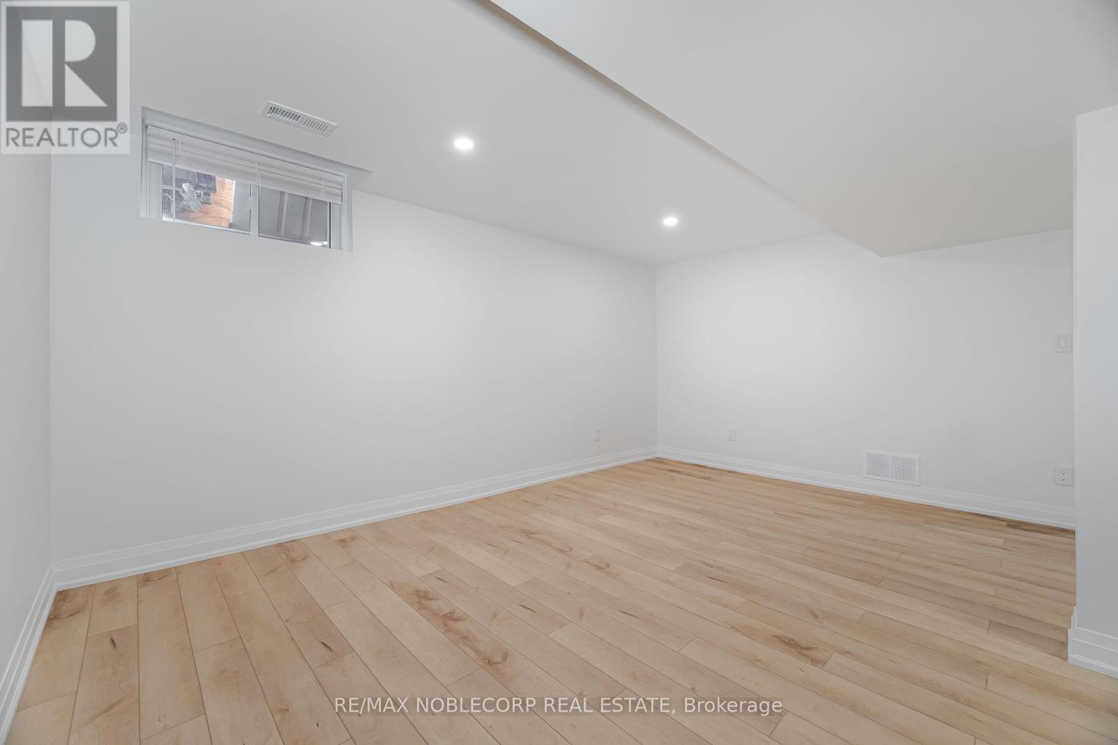 Lower - 131 Dunstan Crescent, Vaughan, ON - Indoor Photo Showing Other Room