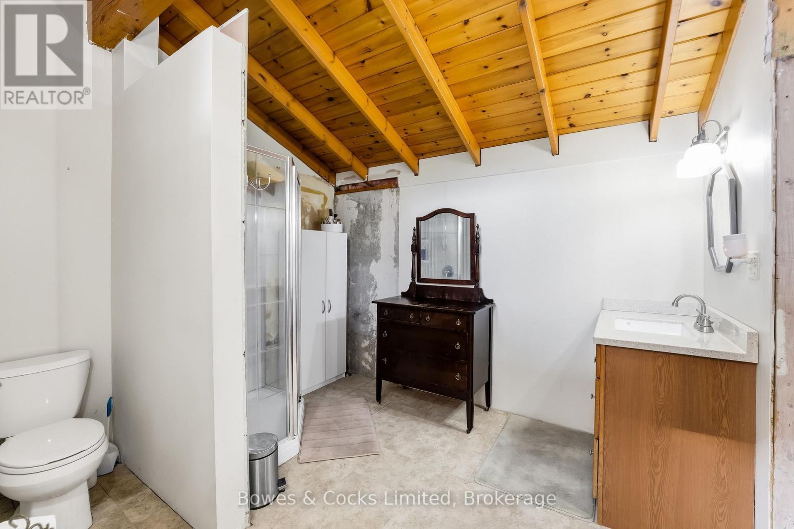 511 Concession Road 12 E, Trent Hills, ON - Indoor Photo Showing Bathroom