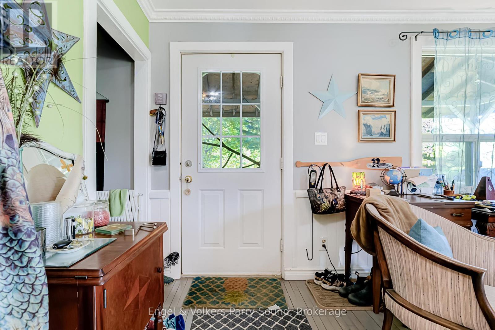 34 Gordon Point Road, Magnetawan, ON - Indoor Photo Showing Other Room