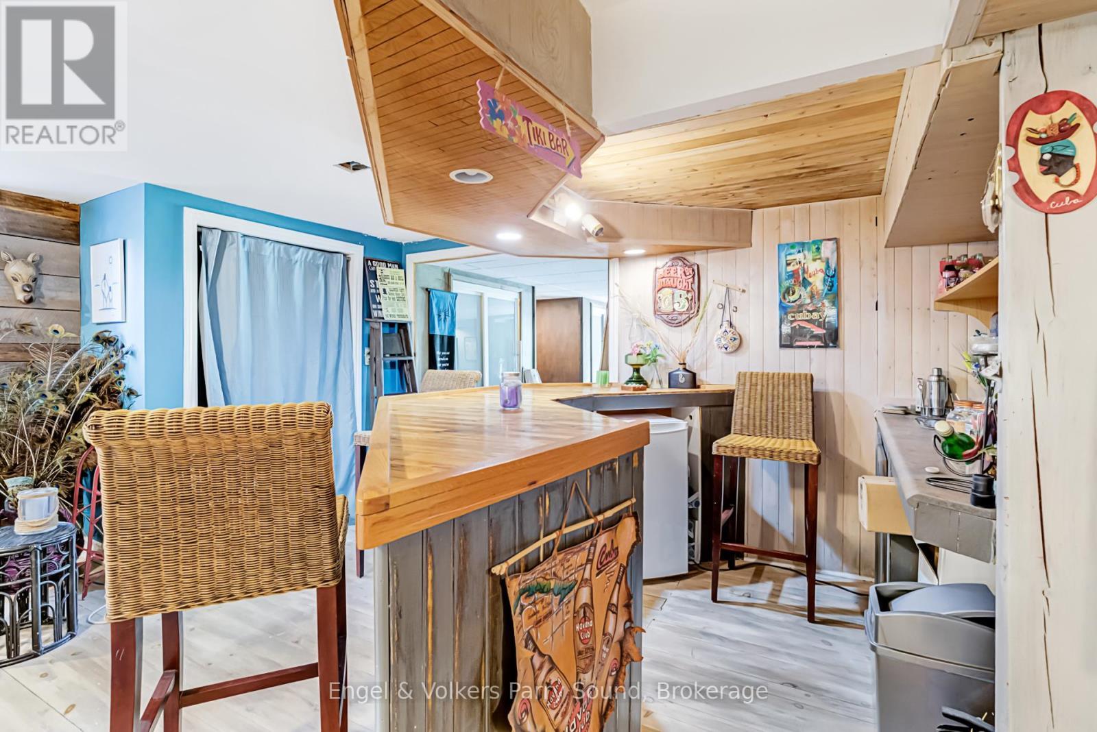 34 Gordon Point Road, Magnetawan, ON - Indoor