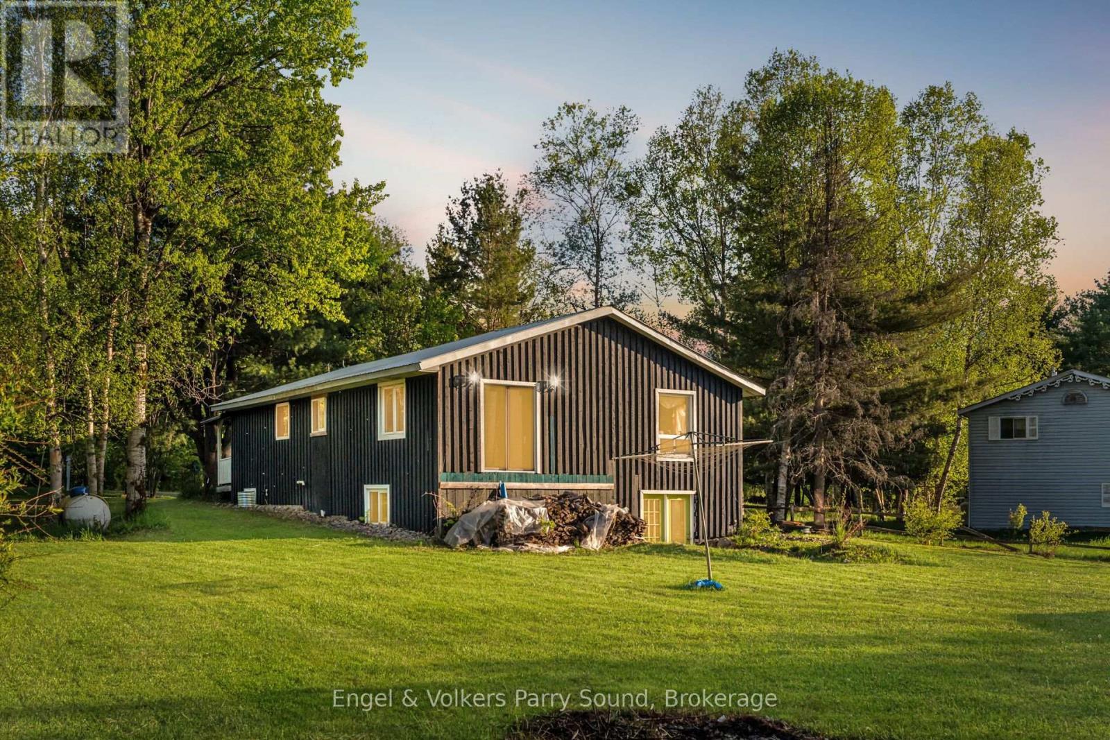 34 Gordon Point Road, Magnetawan, ON - Outdoor