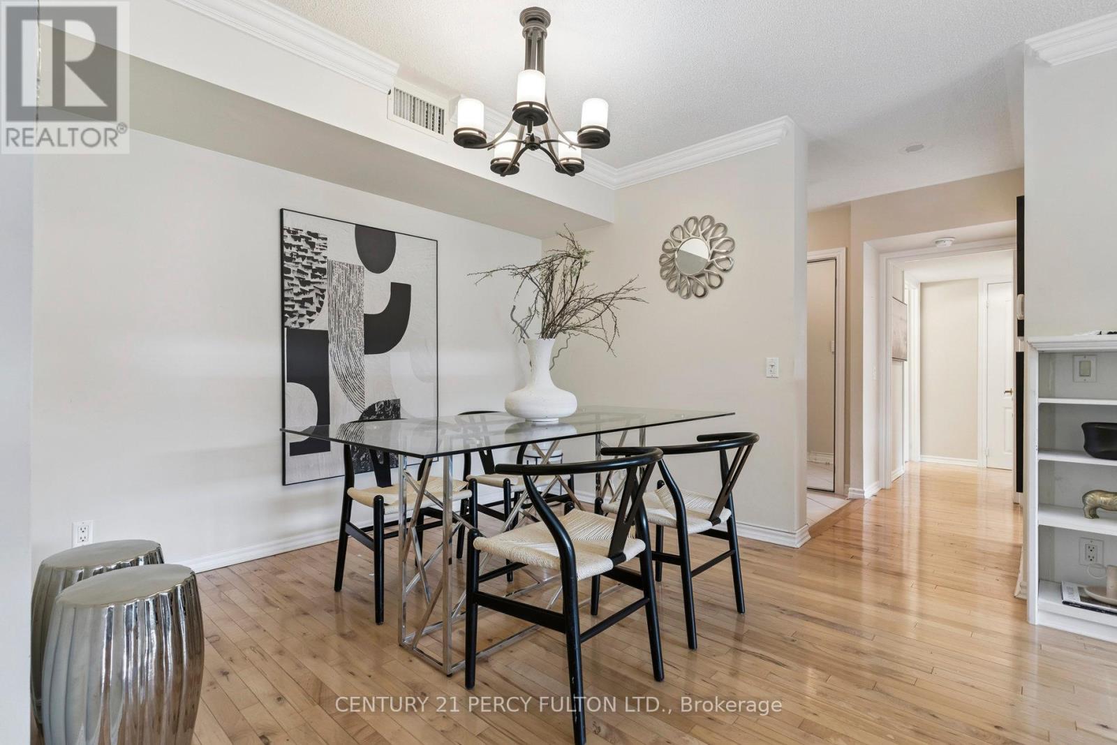 309 - 55 The Boardwalk Way, Markham, ON - Indoor Photo Showing Dining Room