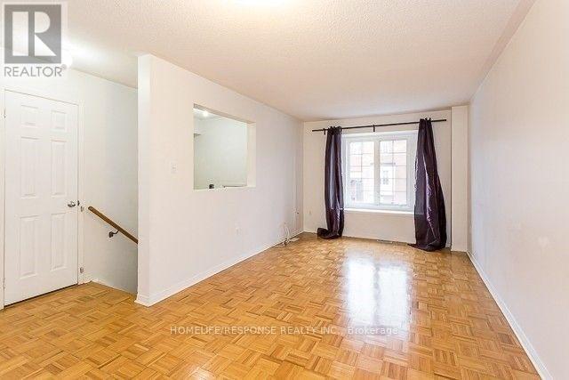 9 - 120 Railroad Street, Brampton, ON - Indoor Photo Showing Other Room