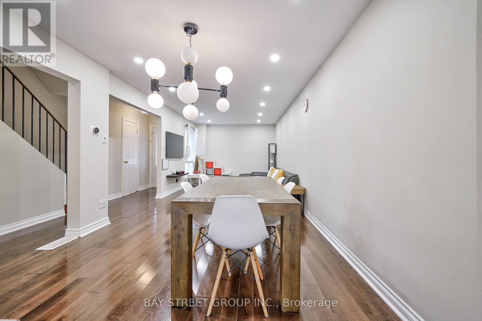 105 Patrice Crescent, Vaughan, ON - Indoor Photo Showing Dining Room