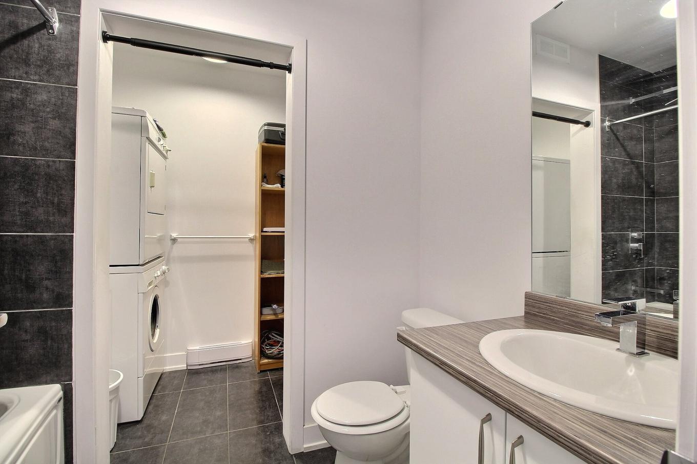 Bathroom - 302-130 Rue Roland-Audet, Val-D'Or, QC - Indoor Photo Showing Bathroom