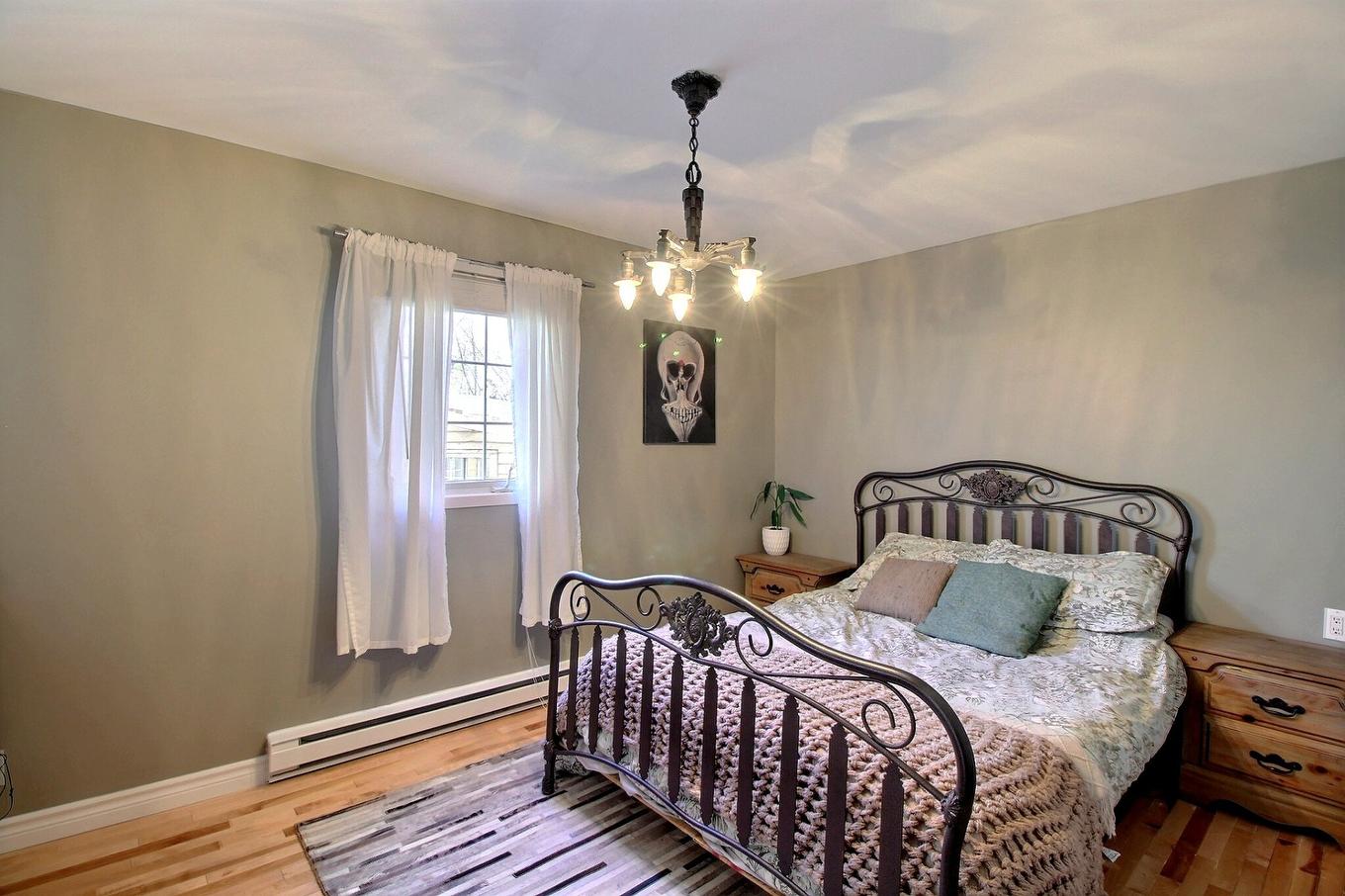 Chambre à coucher principale - 504 Rue Beauchemin, Val-D'Or, QC - Indoor Photo Showing Bedroom