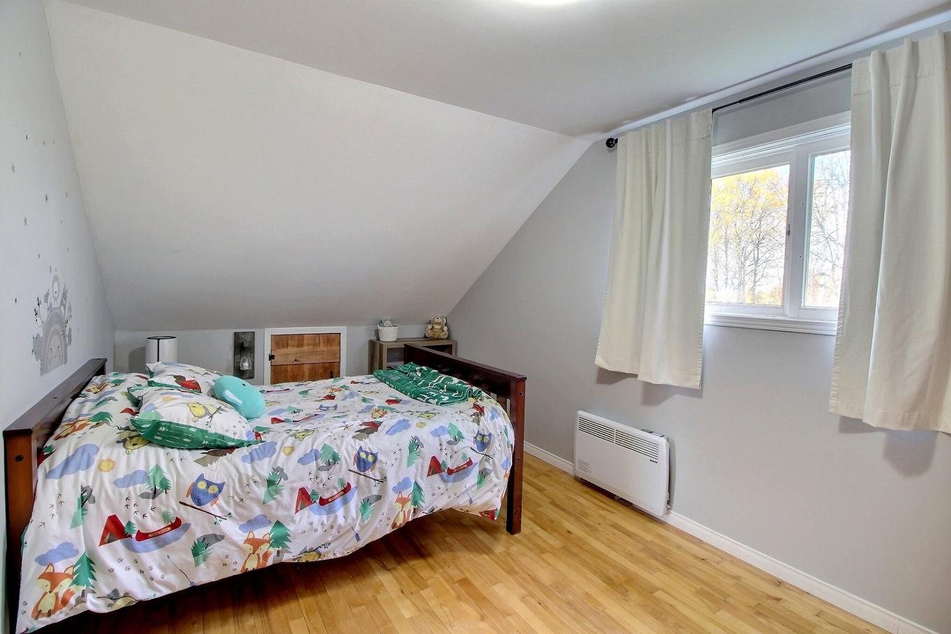 Chambre à coucher - 504 Rue Beauchemin, Val-D'Or, QC - Indoor Photo Showing Bedroom