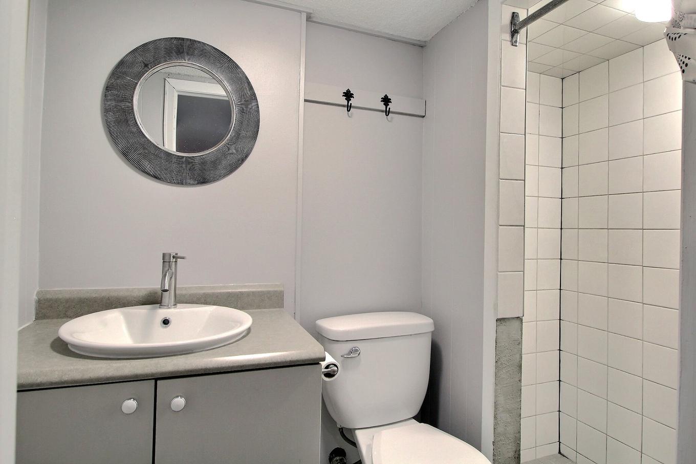 Salle de bains - 504 Rue Beauchemin, Val-D'Or, QC - Indoor Photo Showing Bathroom