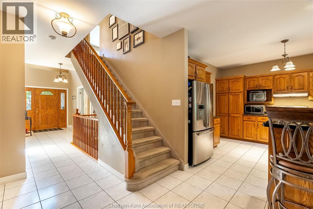 13 Hedge Maple Path, Chatham, ON - Indoor Photo Showing Kitchen