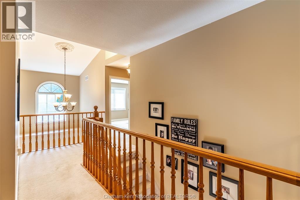 13 Hedge Maple Path, Chatham, ON - Indoor Photo Showing Other Room