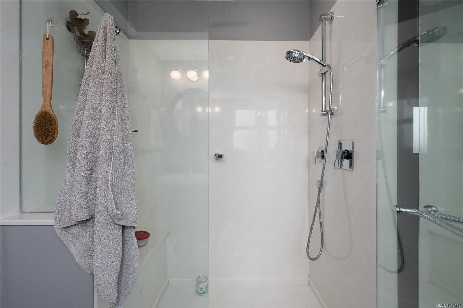 5853 Tweedsmuir Cres, Nanaimo, BC