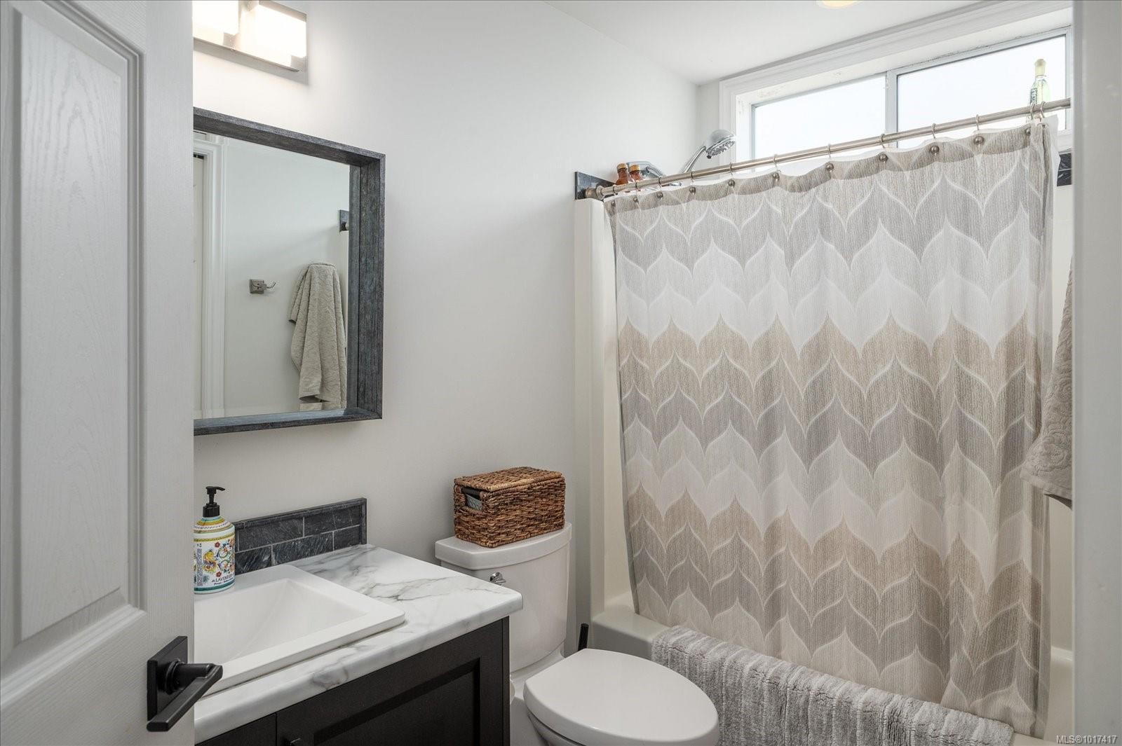 5853 Tweedsmuir Cres, Nanaimo, BC