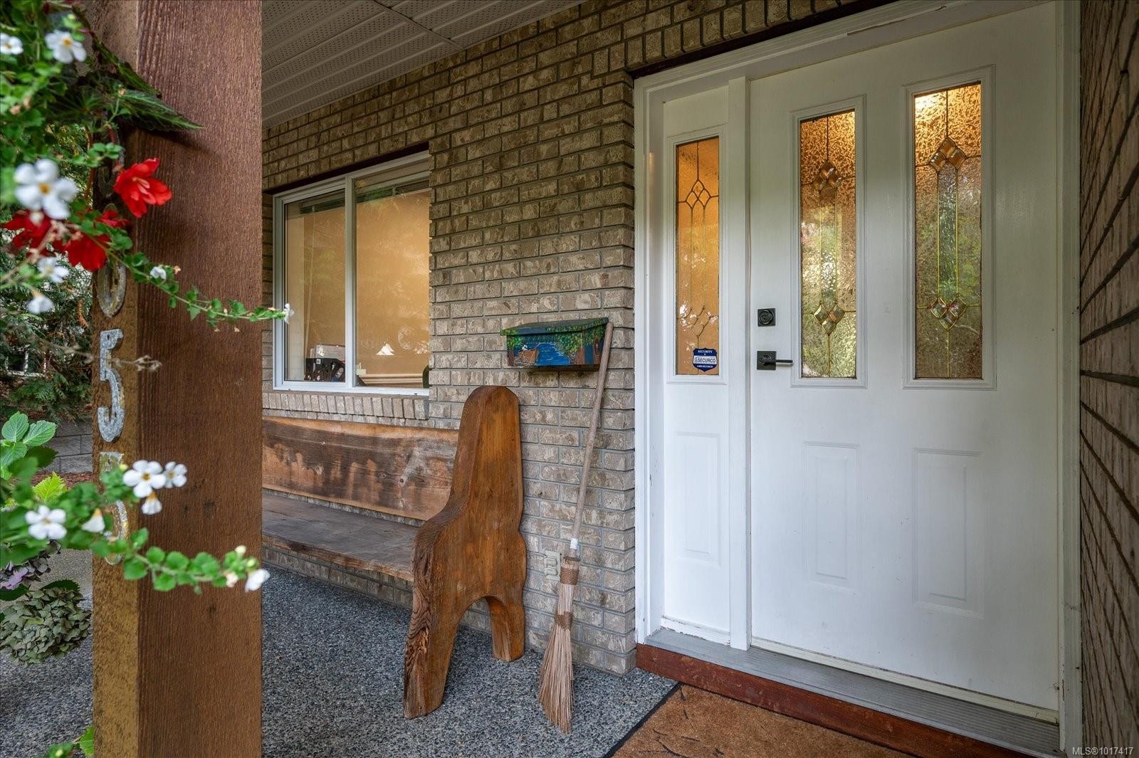 5853 Tweedsmuir Cres, Nanaimo, BC