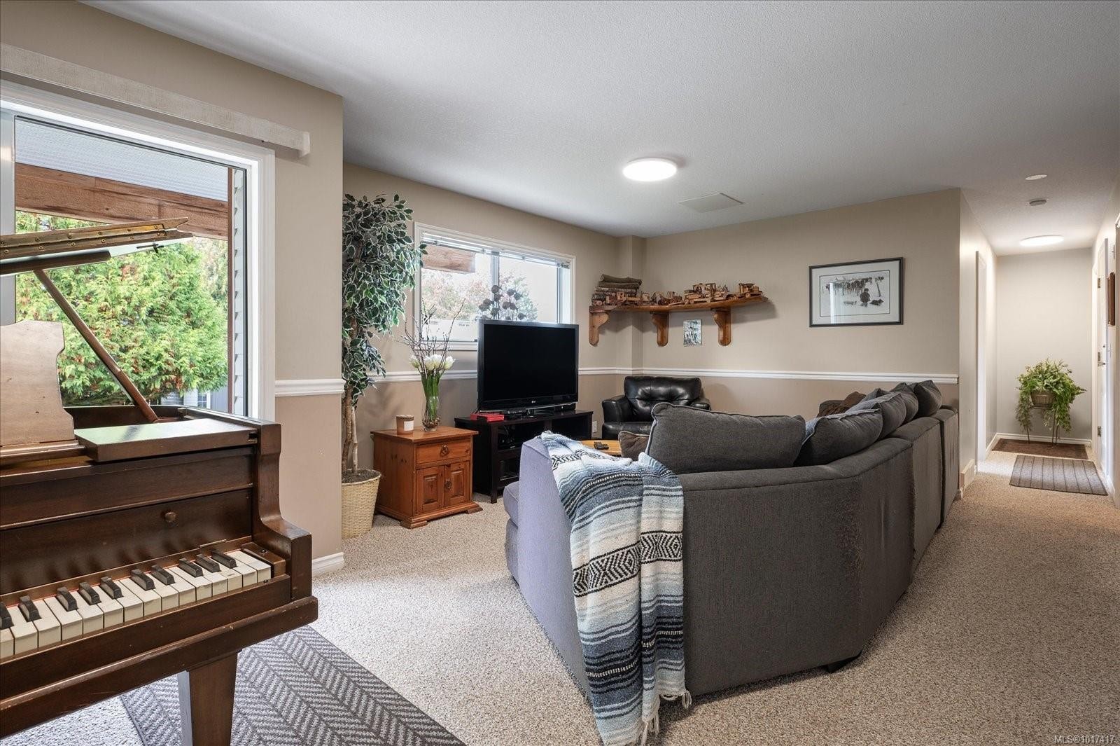 5853 Tweedsmuir Cres, Nanaimo, BC