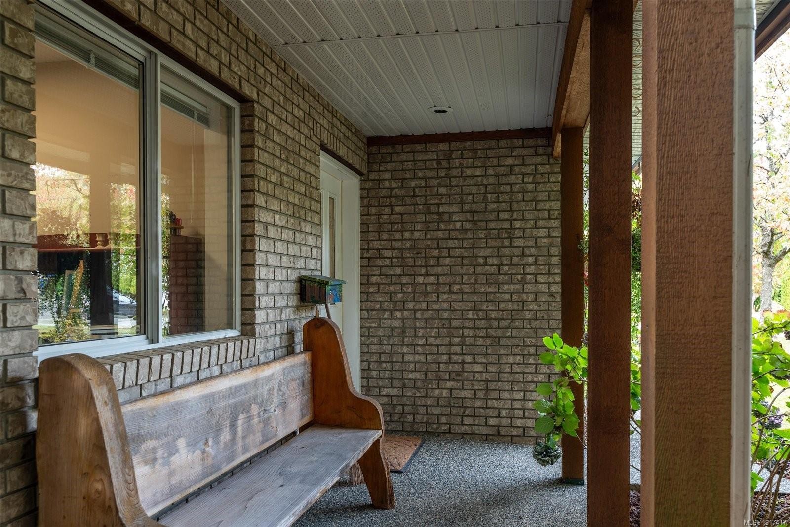 5853 Tweedsmuir Cres, Nanaimo, BC