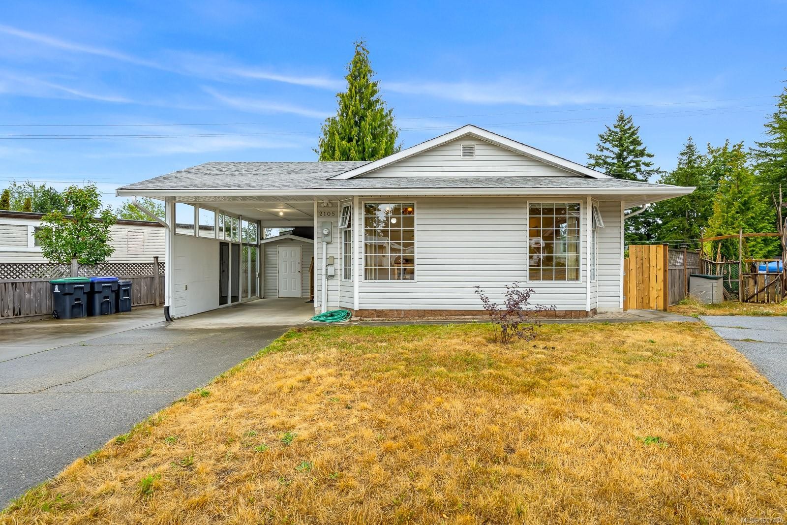 2105 Pemberton Pl, Comox, BC