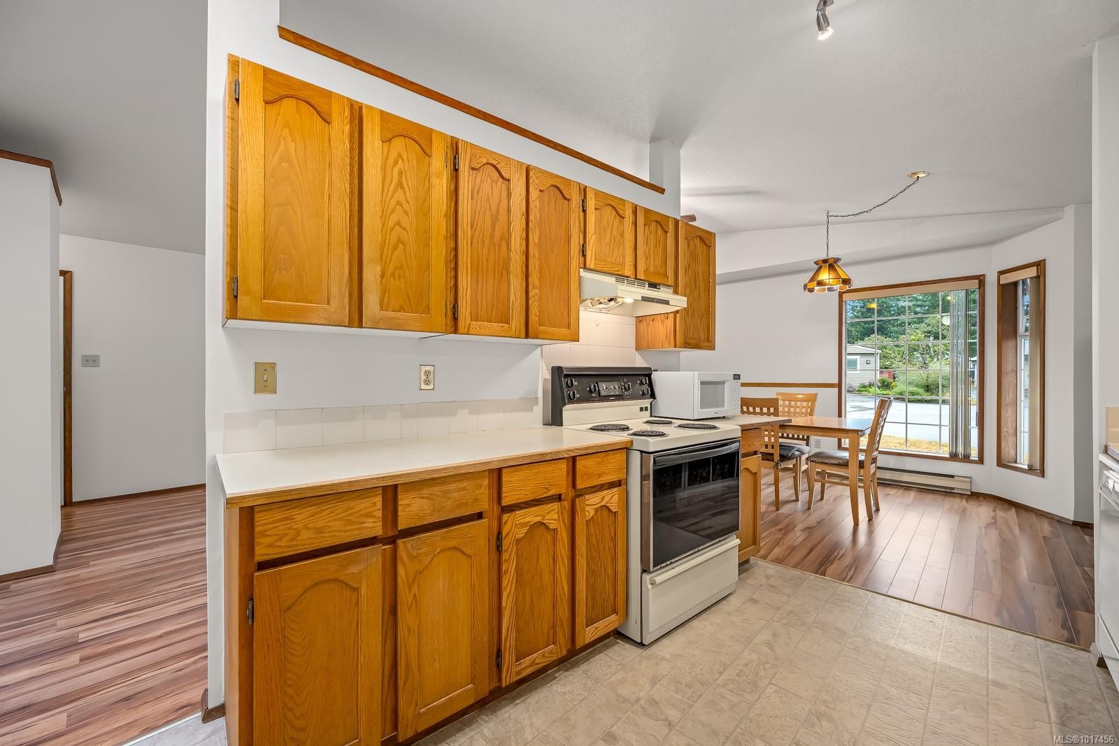 2105 Pemberton Pl, Comox, BC