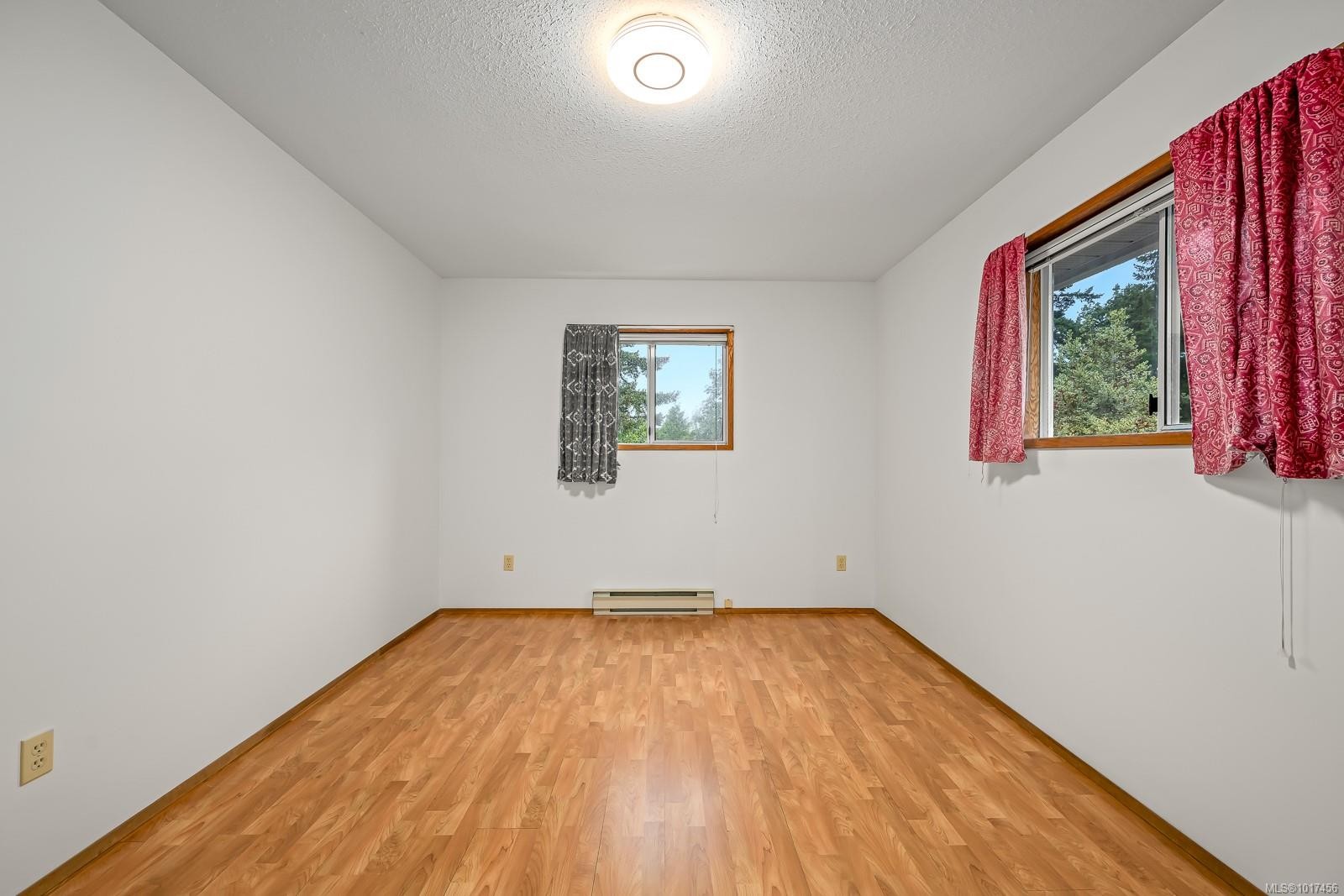 2105 Pemberton Pl, Comox, BC