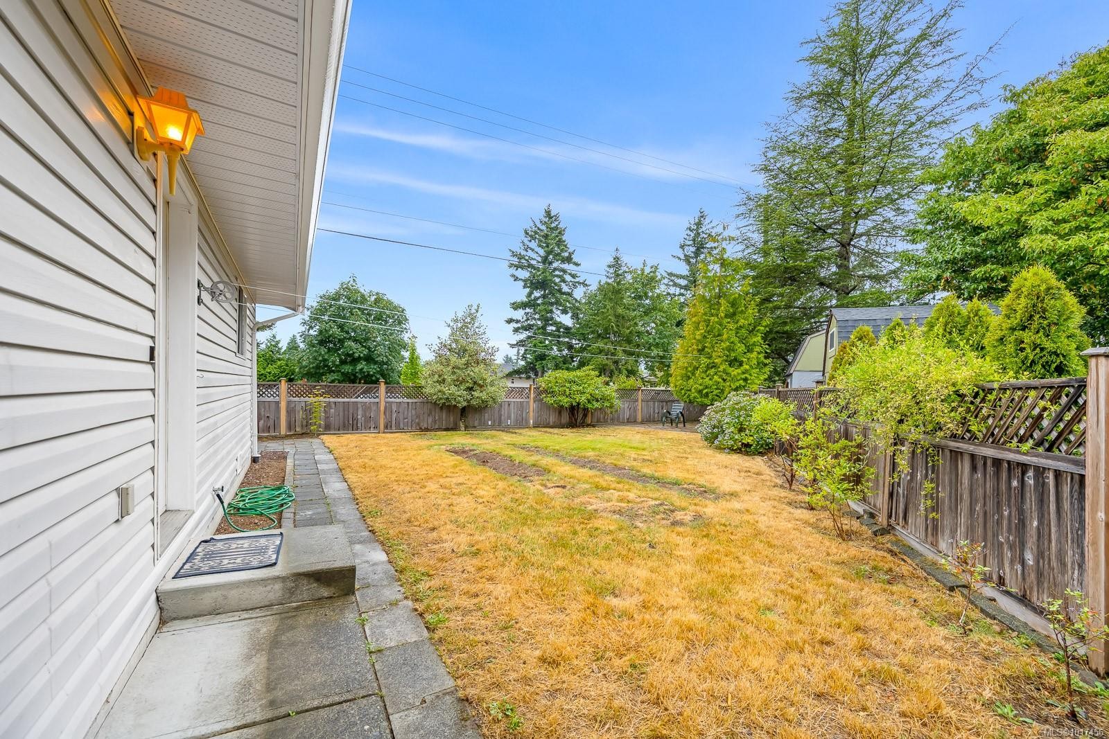 2105 Pemberton Pl, Comox, BC