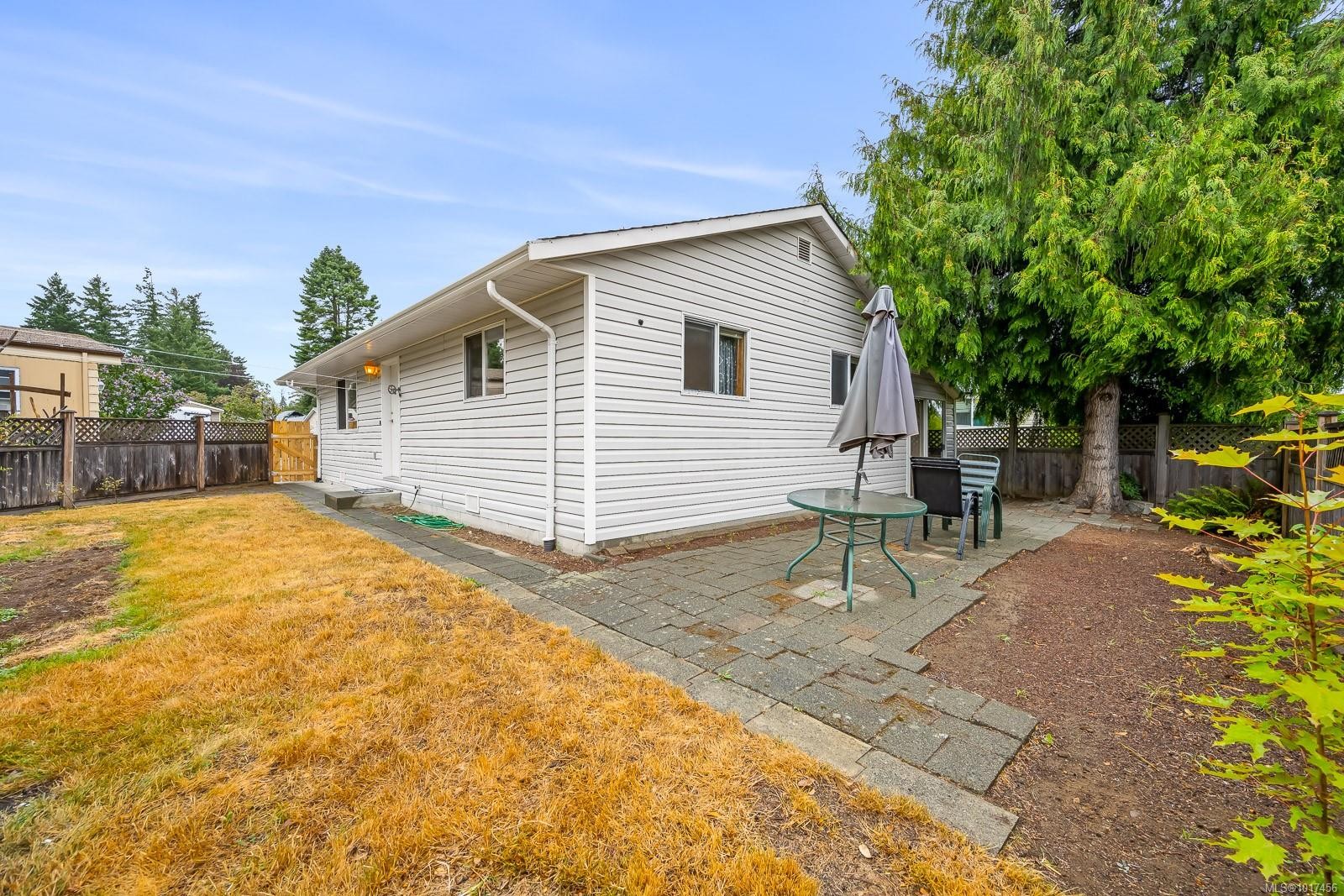 2105 Pemberton Pl, Comox, BC