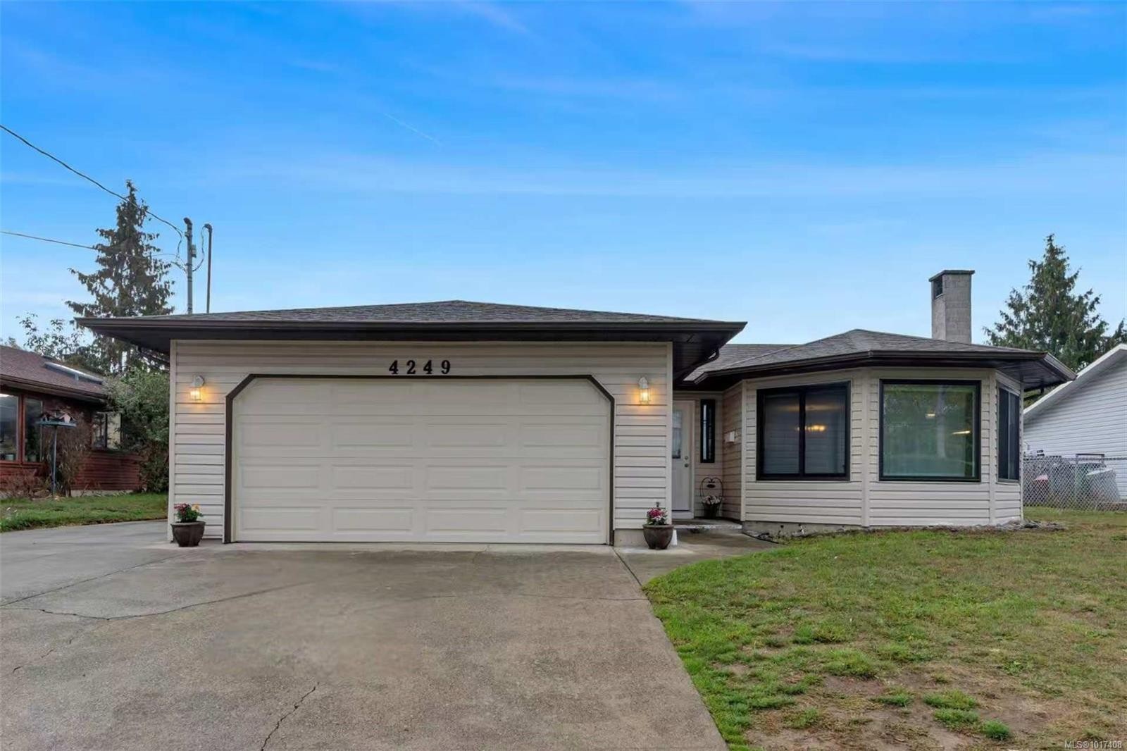 4249 Quadra St, Saanich, BC