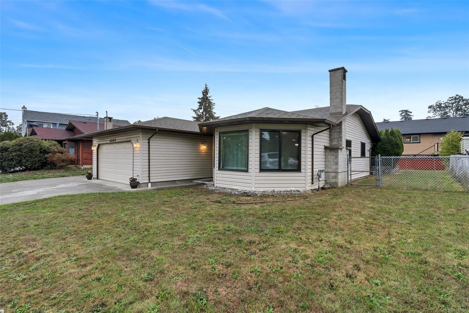 4249 Quadra St, Saanich, BC