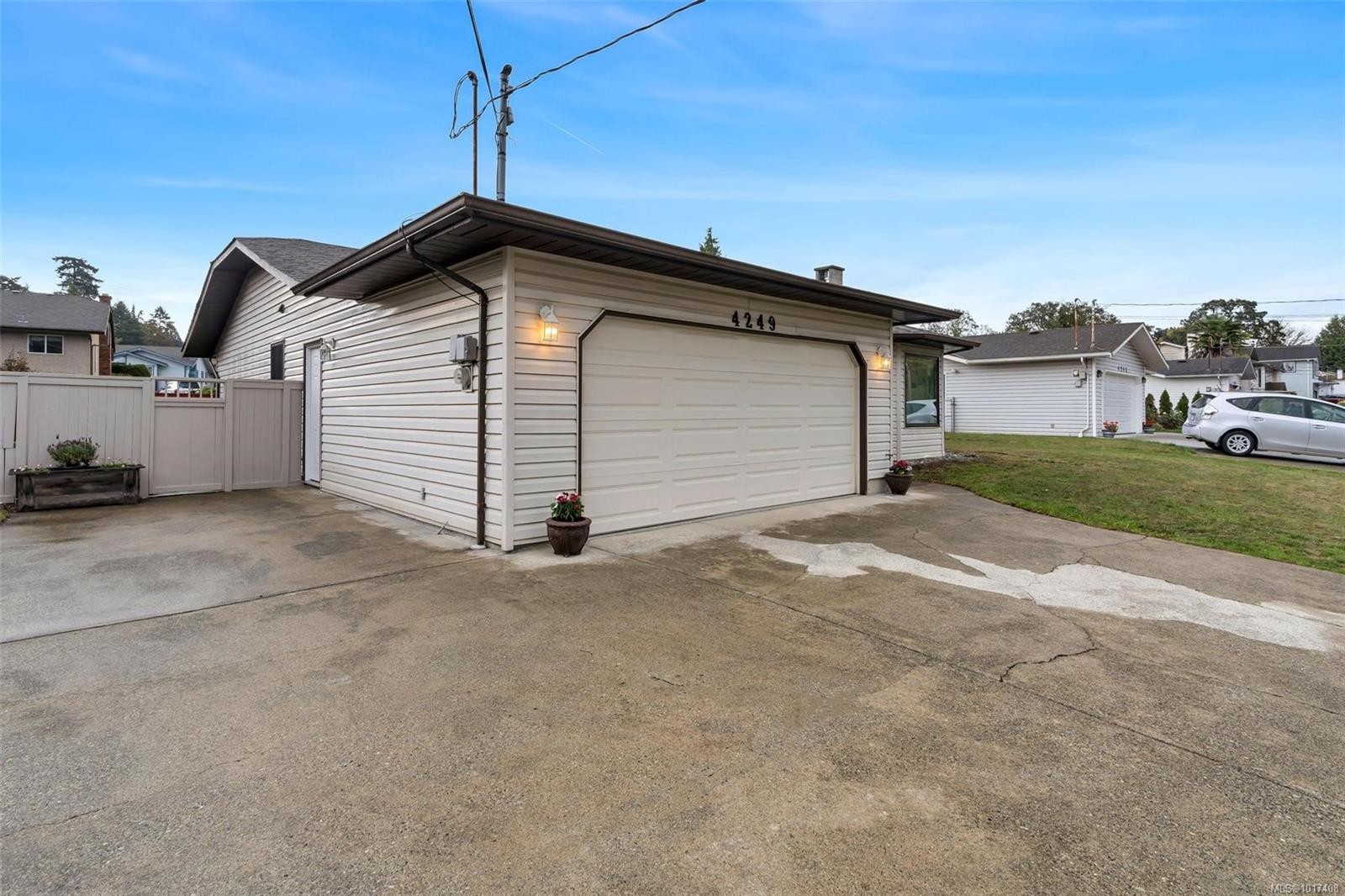 4249 Quadra St, Saanich, BC