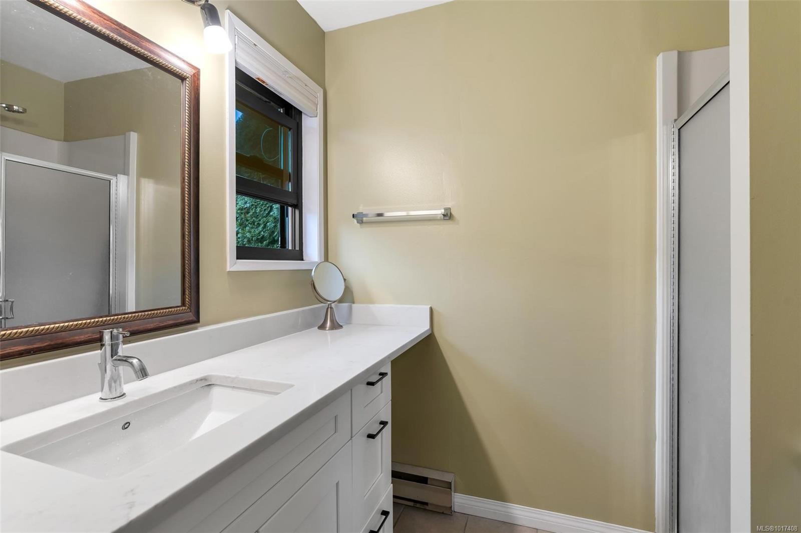 4249 Quadra St, Saanich, BC